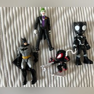 batman Forever/ Marvel action Mini figures Lot Of 4 Robin Spidey Spider Man
